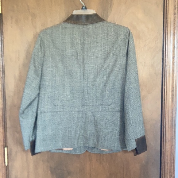 VINTAGE Harve Benard Sport blazer w faux leather accents - Picture 9 of 16